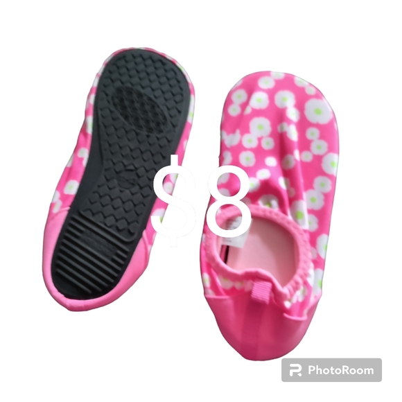 Girls 11-12 Water shoes - Picture 4 of 5